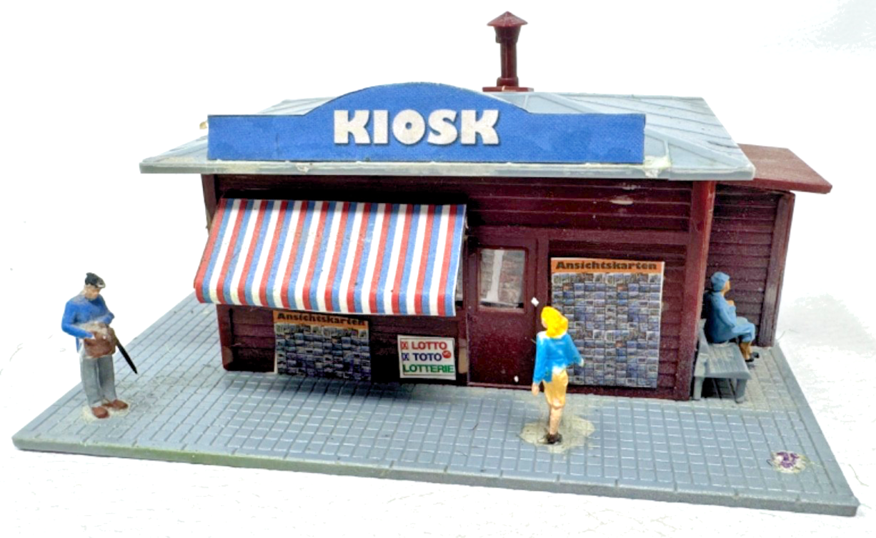 Pola H0 538 Kiosk mit Markise auf Grundplatte ca. 11 x 7,5 x 5,3 cm HO H0 1:87 Pola H0 538 Kiosk mit Markise auf Grundplatte ca. 11 x 7,5 x 5,3 cm HO H0 1:87