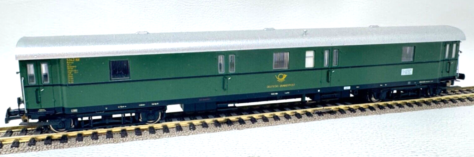 Piko 53305 Bahnpostwagen DBP - 5342 Köl - Post 4e - grün - NEM - HO H0 1:87