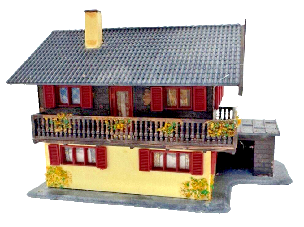 Heljan 1787 Gästehaus - Berghaus mit Schuppen HO H0 1:87 - 13 x 9 x 8,5 cm