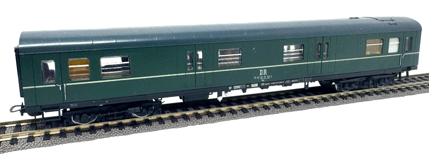 Piko Modernisierungswagen Gepäckwagen - DR - 92-15 112-2 Dge - H0 HO 1:87