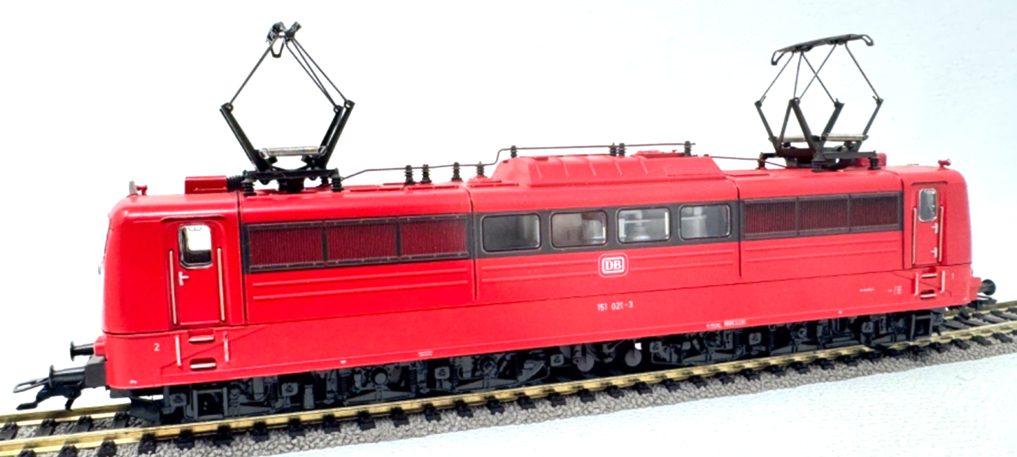 Märklin H0 3543 Märklin E-Lok Elektrolok E 151 021-3 DB rot - HO H0 1:87 in OVP