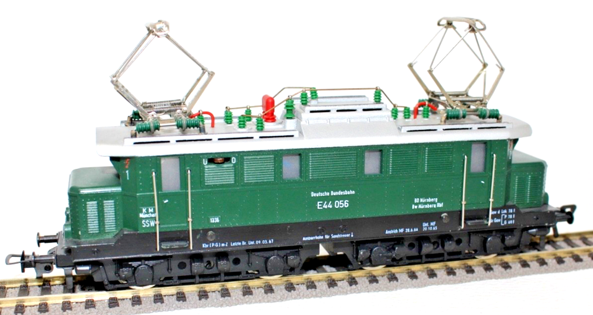 Fleischmann H0 4330 E-Lok - Elektrolok E 44 056 DB - grün - H0 1:87