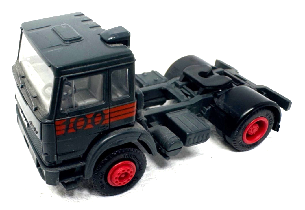 Herpa H0 Herpa Iveco Turbo 2achsig anthrazit - H0 HO 1:87