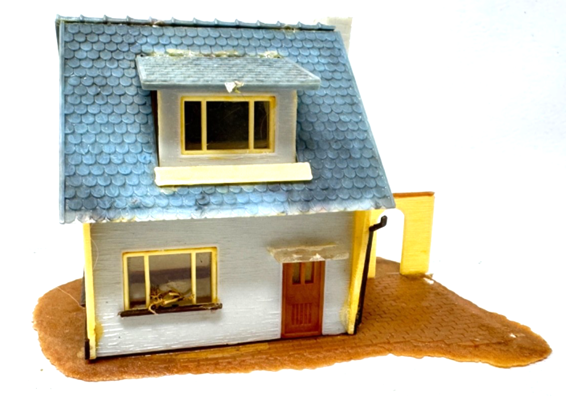 Faller H0 B-206 Einfamilienhaus m. Terasse Ferienhaus 11,7 x 8,5 x 8 HO H0 1:87