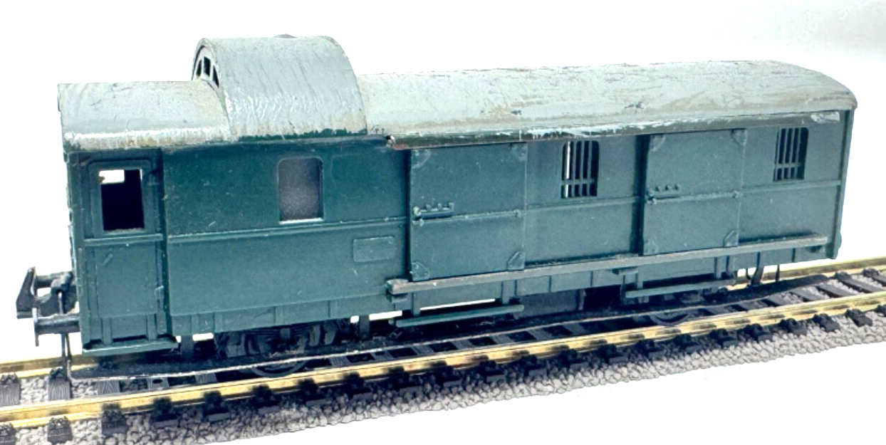 Trix Express H0 302 Gepäckwagen Türen zum öffnen - 1:87 HO H0