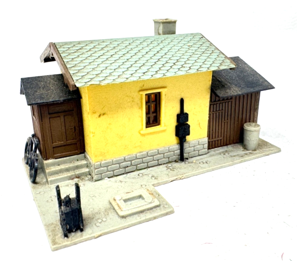 Auhagen 11322 Streckenwärterhaus - ca. 9 x 6 x 5 - HO H0 1:87