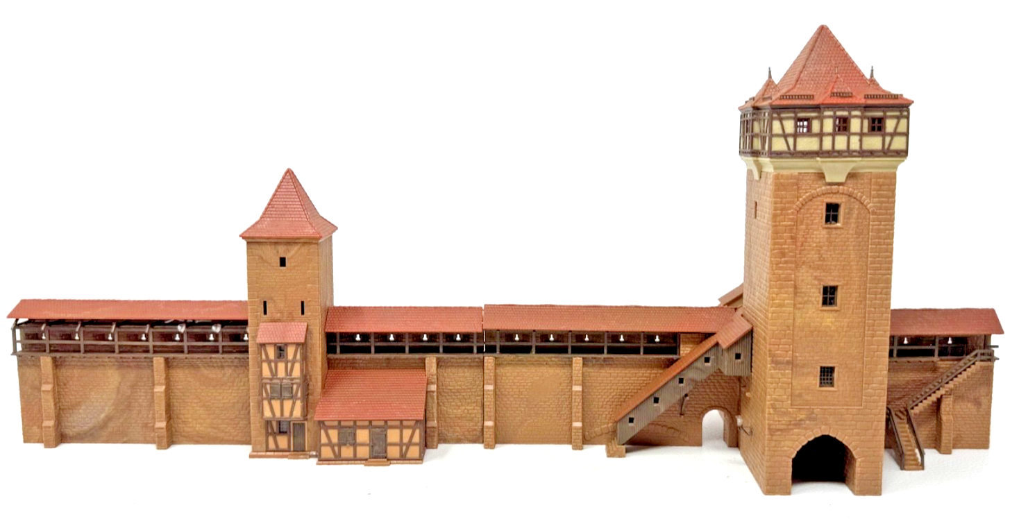 Kibri N 37107 + 37108 Rödertor Rothenburg mit Wehrturm, Mauer und Wehrgang 1:160 Kibri N 37107 + 37108 Rödertor Rothenburg mit Wehrturm, Mauer und Wehrgang 1:160