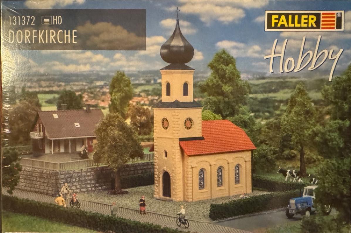Faller H0 131372 Dorfkirche ca. 13,4 x 7,3 x 22,8 cm - HO H0 1:87 NEU / OVP
