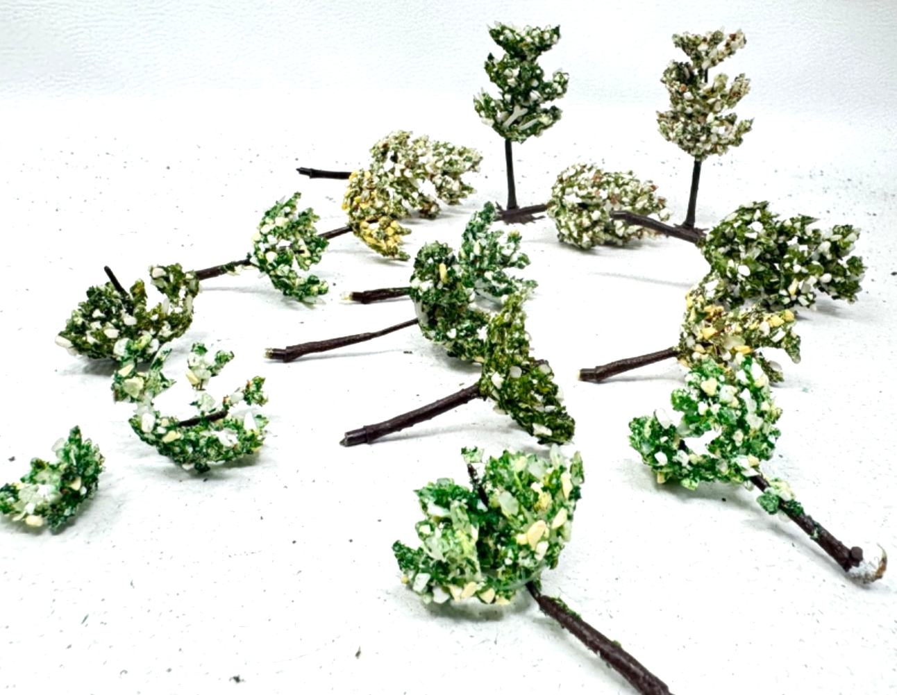 17 Stück Piko VERO Bäume & Büsche Modelleisenbahn  Modellbahn Spur N TT H0