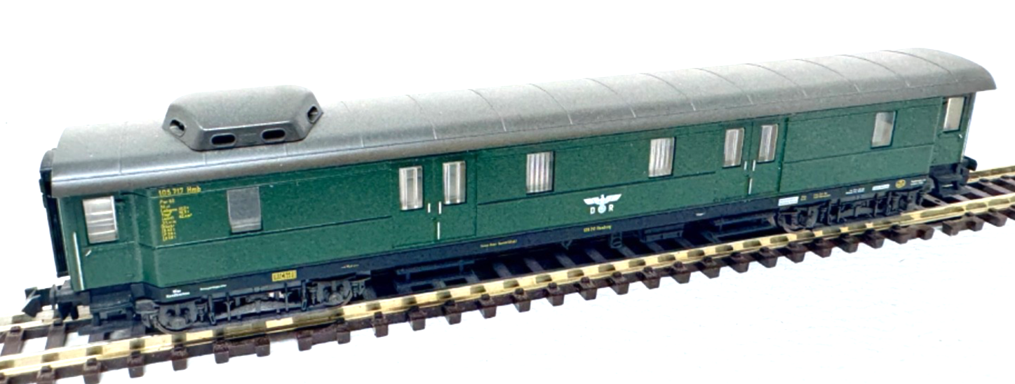 Fleischmann piccolo 8130 N Schnellzug-Gepäckwagen 105 717 Hmb - 1:160 N