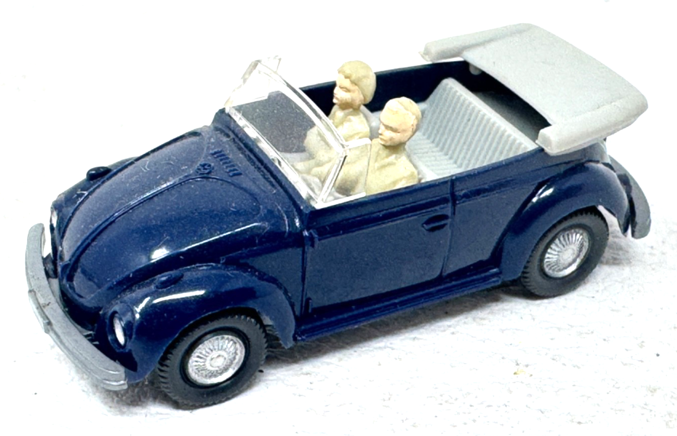 Wiking 1:87  VW Käfer 1303 Cabrio mit Fahrer + Beifahrer - Berlin W - H0 HO 1:87
