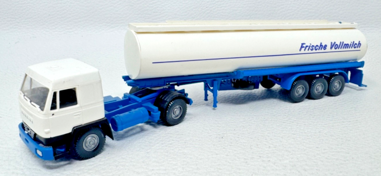 Roskopf H0 411 02 Büssing Tank-Sattelzug Frische Vollmilch - 1:87 H0 HO