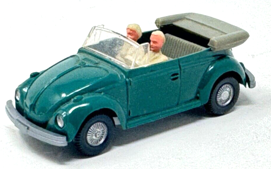 Wiking 1:87  VW Käfer 1300 Cabrio mit Fahrer - grün - Germany - H0 HO