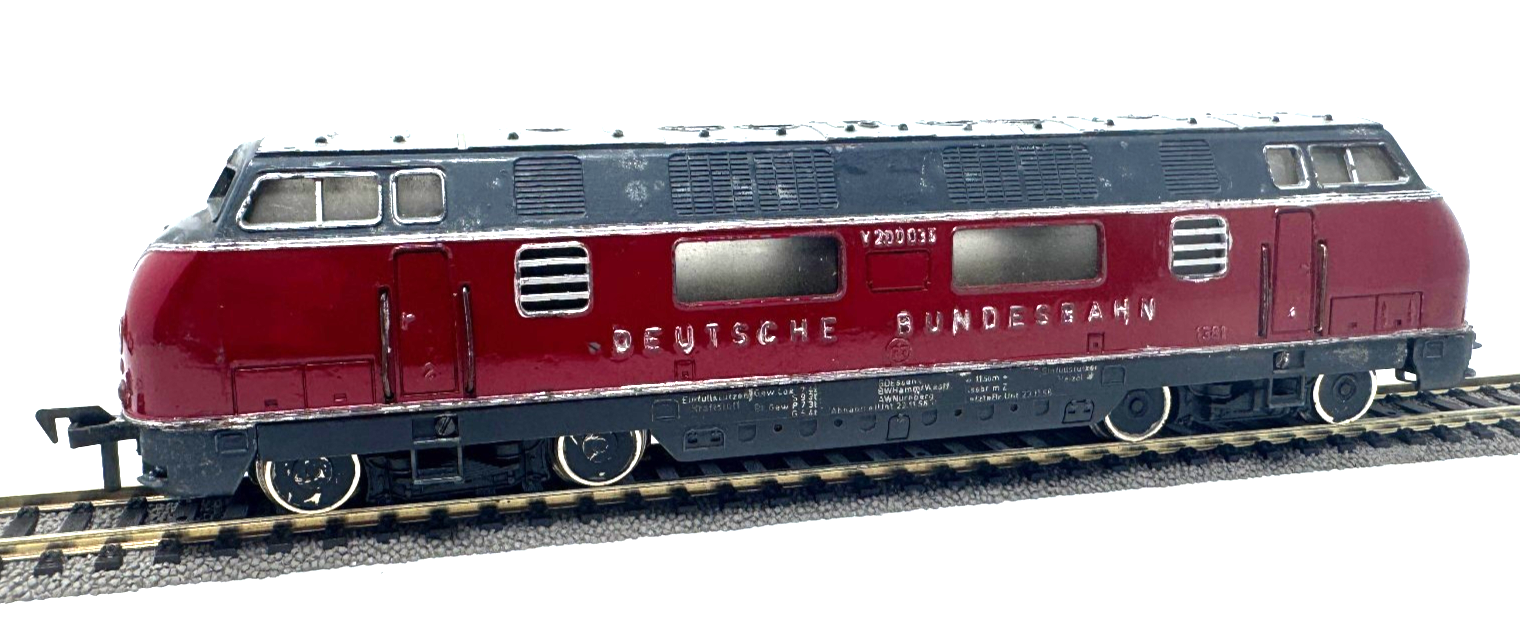 Fleischmann 1381 H0 Diesellok V 200 035 der DB - HO H0 1:87 Fleischmann 1381 H0 Diesellok V 200 035 der DB - HO H0 1:87