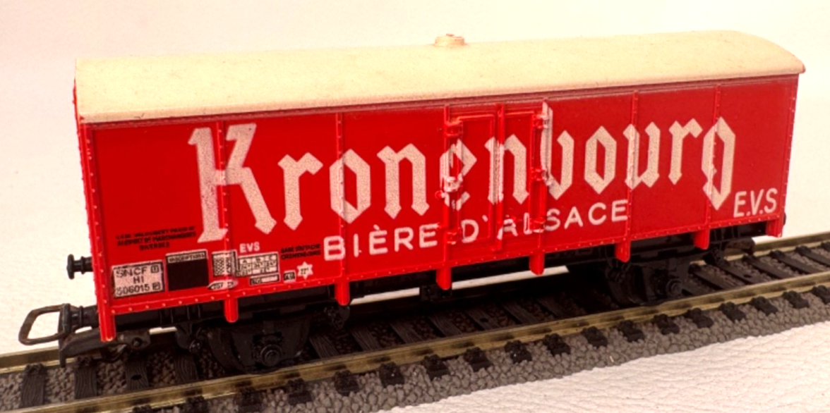Jouef 626 geschlossener Güterwagen Kronenbourg SNCF - H0 HO 1:87