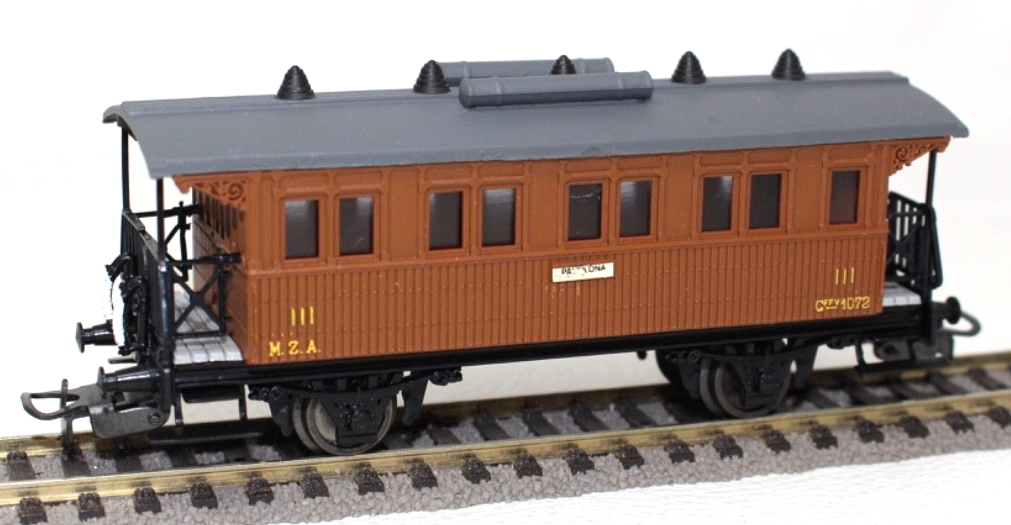 Electrotren H0 Personenwagen braun 3. Kl MZA Pamplona - 1:87 H0 HO