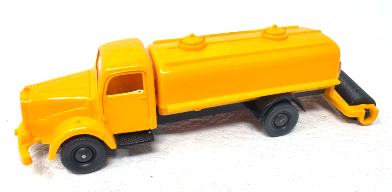 Wiking H0 649 Mercedes-Benz L 5000 Sprengwagen mit Walze - H0 HO 1:87