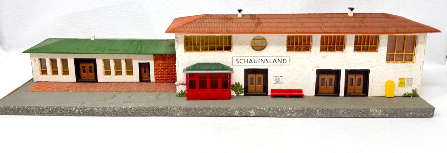 Faller H0 B-112 Bahnhof Schauinsland Holz/Kunstoff - 52 x 14,4 x 11,5 H0 HO 1:87