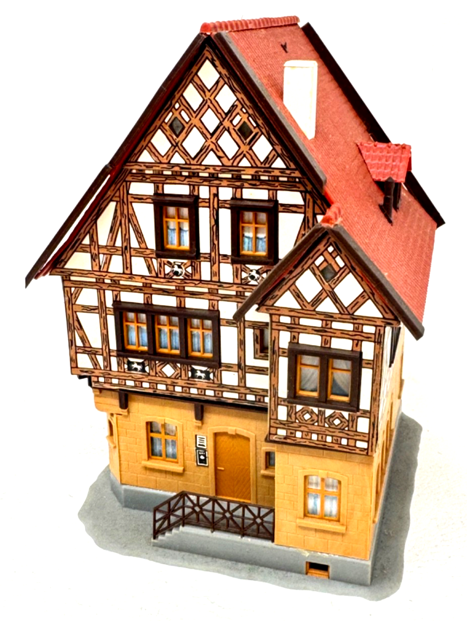 Kibri H0 B-8434 Hotel-Restaurant Weincastell "ZUM WEISSEN ROSS" HO H0 1:87 Kibri H0 B-8434 Hotel-Restaurant Weincastell "ZUM WEISSEN ROSS" HO H0 1:87