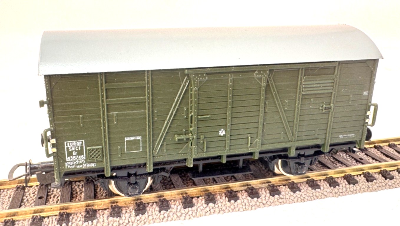 Piko H0 Gedeckter Güterwagen grün 438746 SCNF - H0 HO 1:87