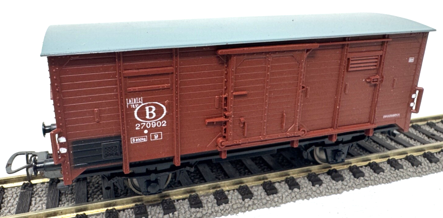 Piko Geschlossener Güterwagen - B 270902 - braun - H0 HO 1:87