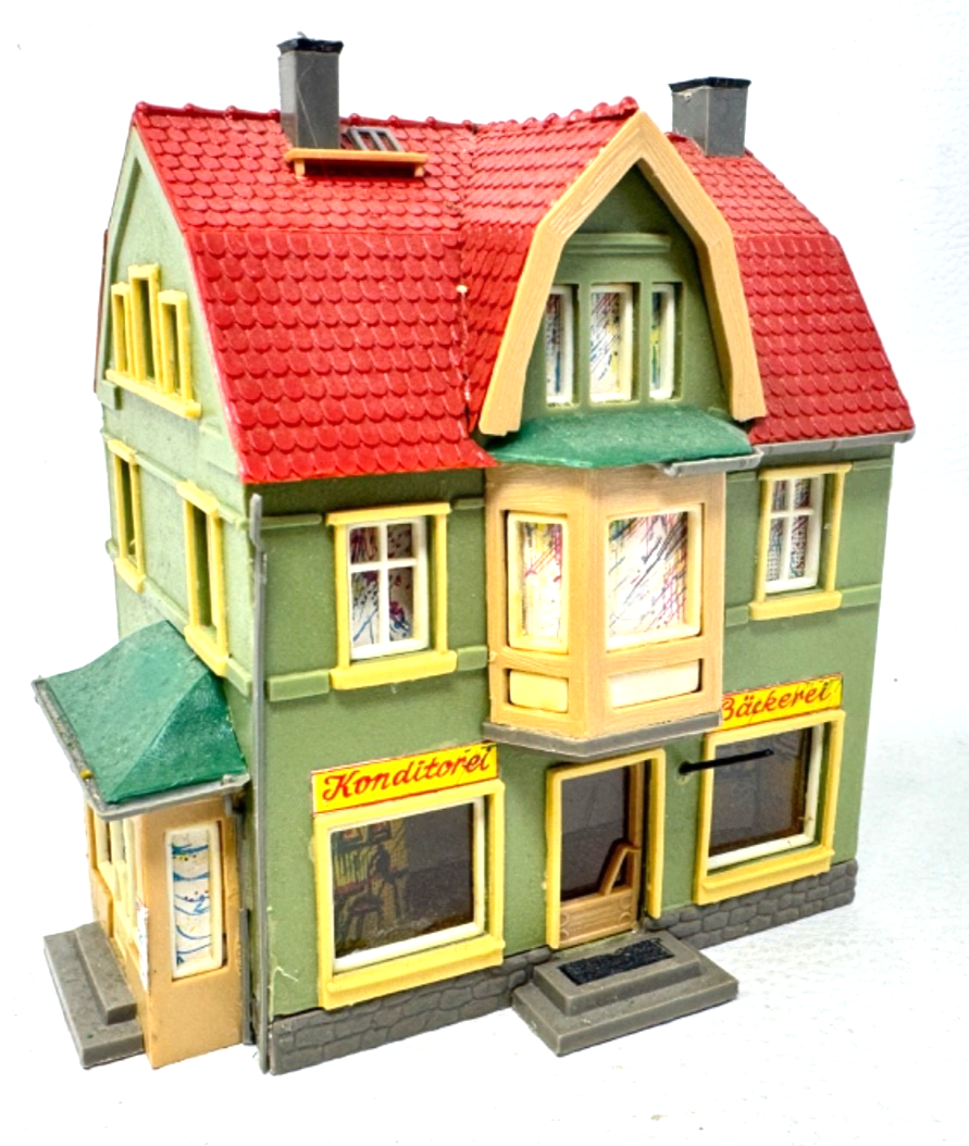 Vero Mamos H0 / TT  2/47 Backerei Stadthaus ca. 9,2 x 8,8 x 10 cm H0 HO 1:87