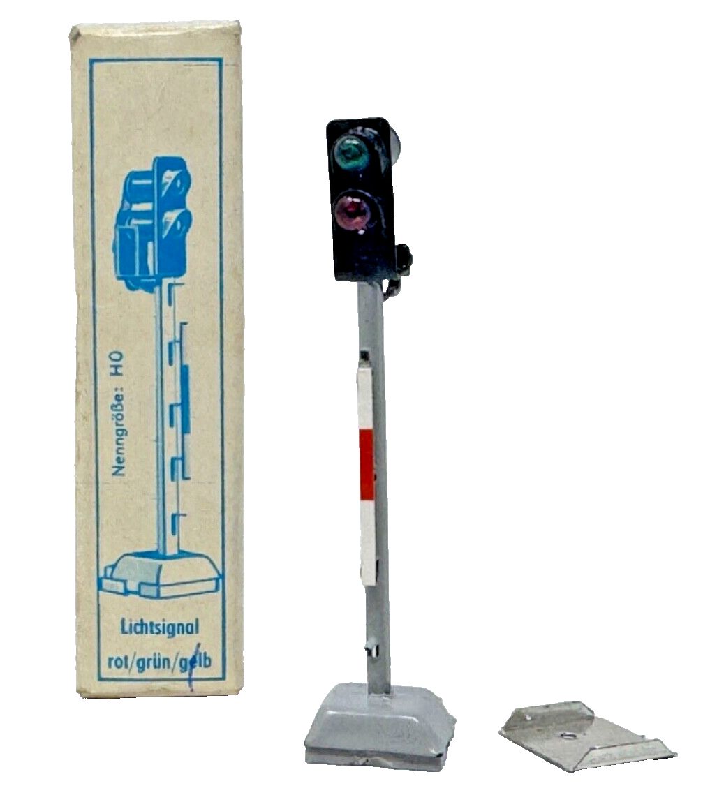 VEB - Lichtsignal Signal grün/rot - ca. 7,3 cm hoch - 16 Volt - 1:87 H0 HO OVP