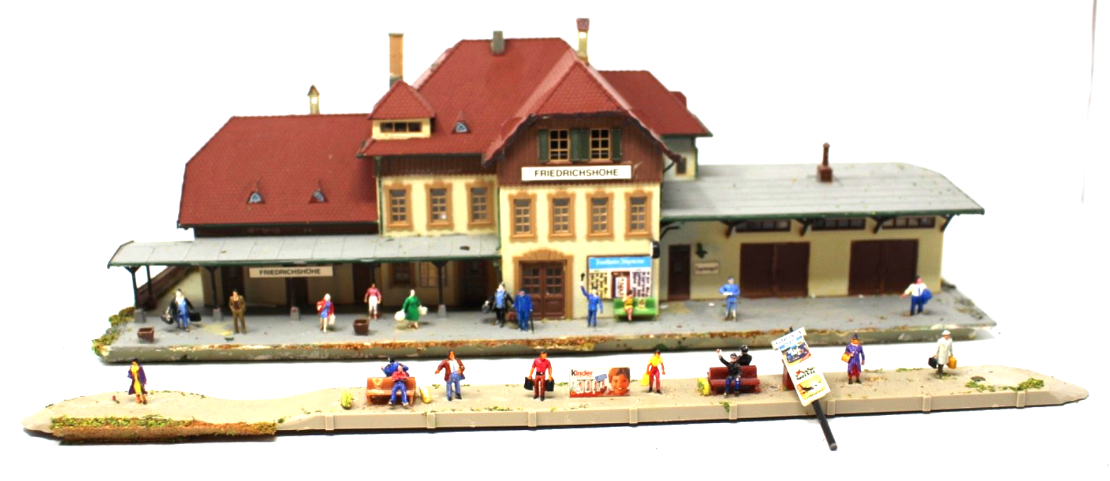 Faller H0 B-110 Bahnhof Friedrichshöhe ca. 40,7 x 15,6 x 13,5 cm H0 HO 1:87