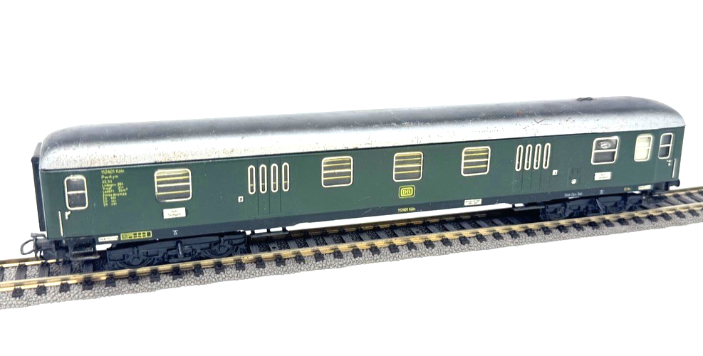 Märklin 4026 H0 Personenwagen Gepäckwagen 112 401 Köln - DB - Blech - 1:87 HO H0 Märklin 4026 H0 Personenwagen Gepäckwagen 112 401 Köln - DB - Blech - 1:87 HO H0