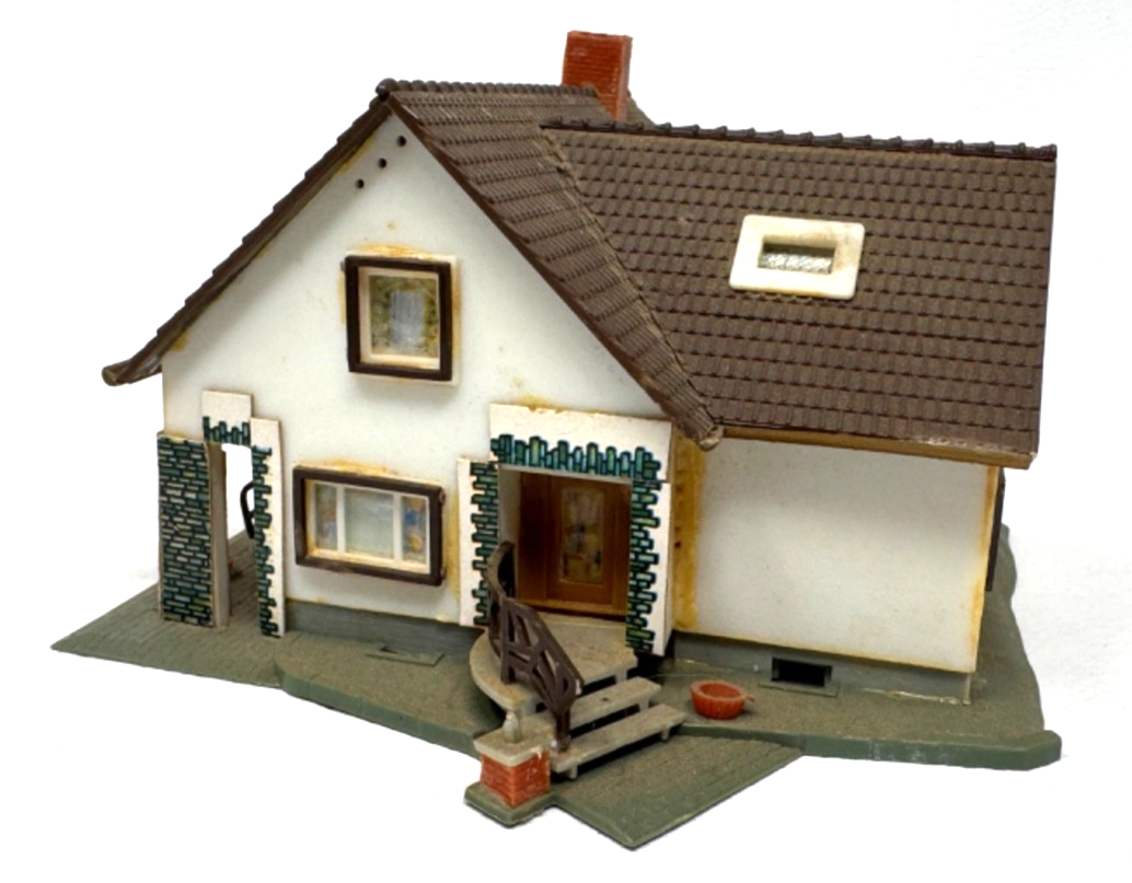 Faller B-270 H0 Wohnhaus Landhaus Bungalow 12,5 x 14 x 8 cm HO H0 1:87