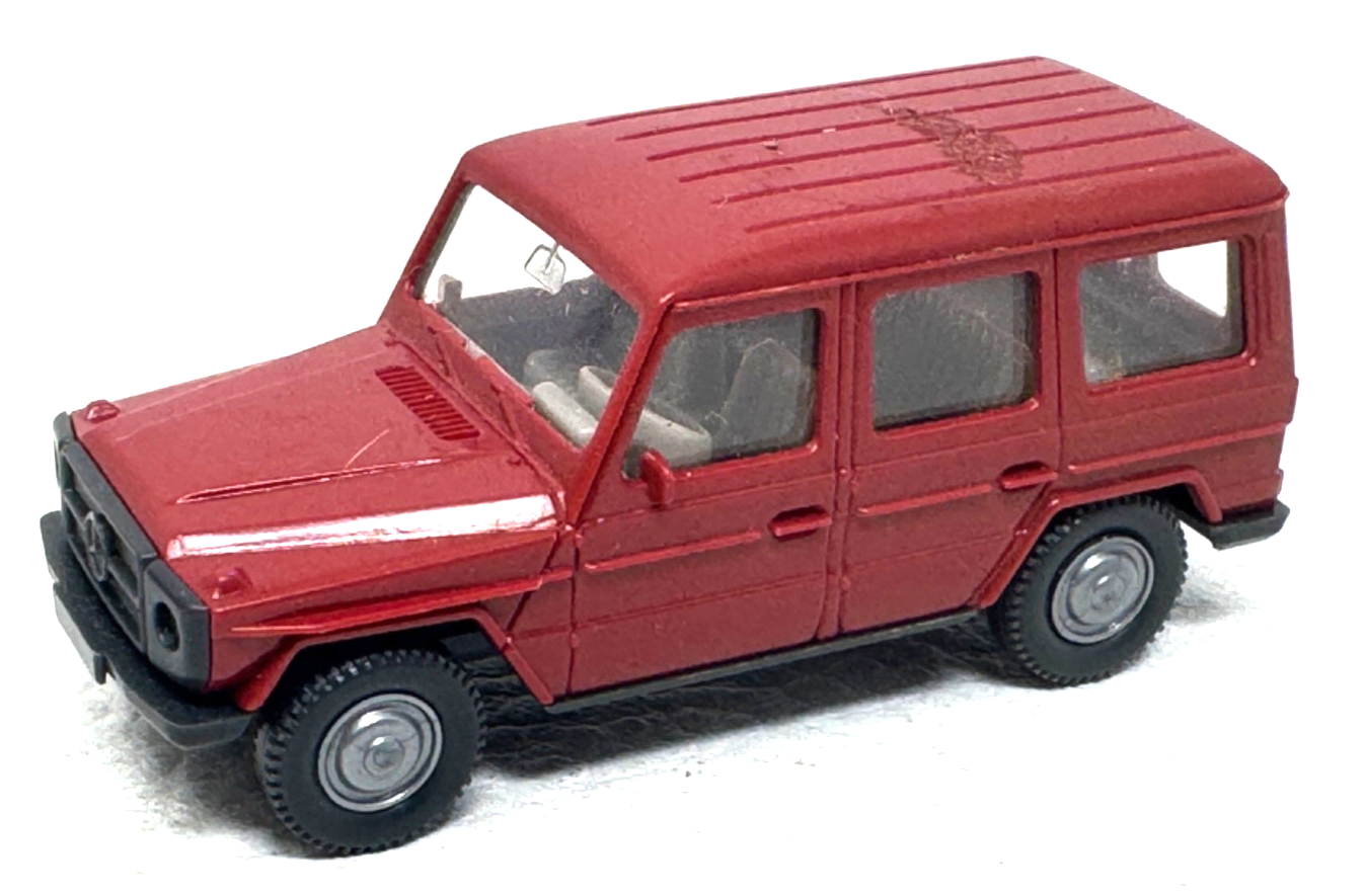 Wiking H0 266 Mercedes-Benz 230 G - rot H0 HO 1:87