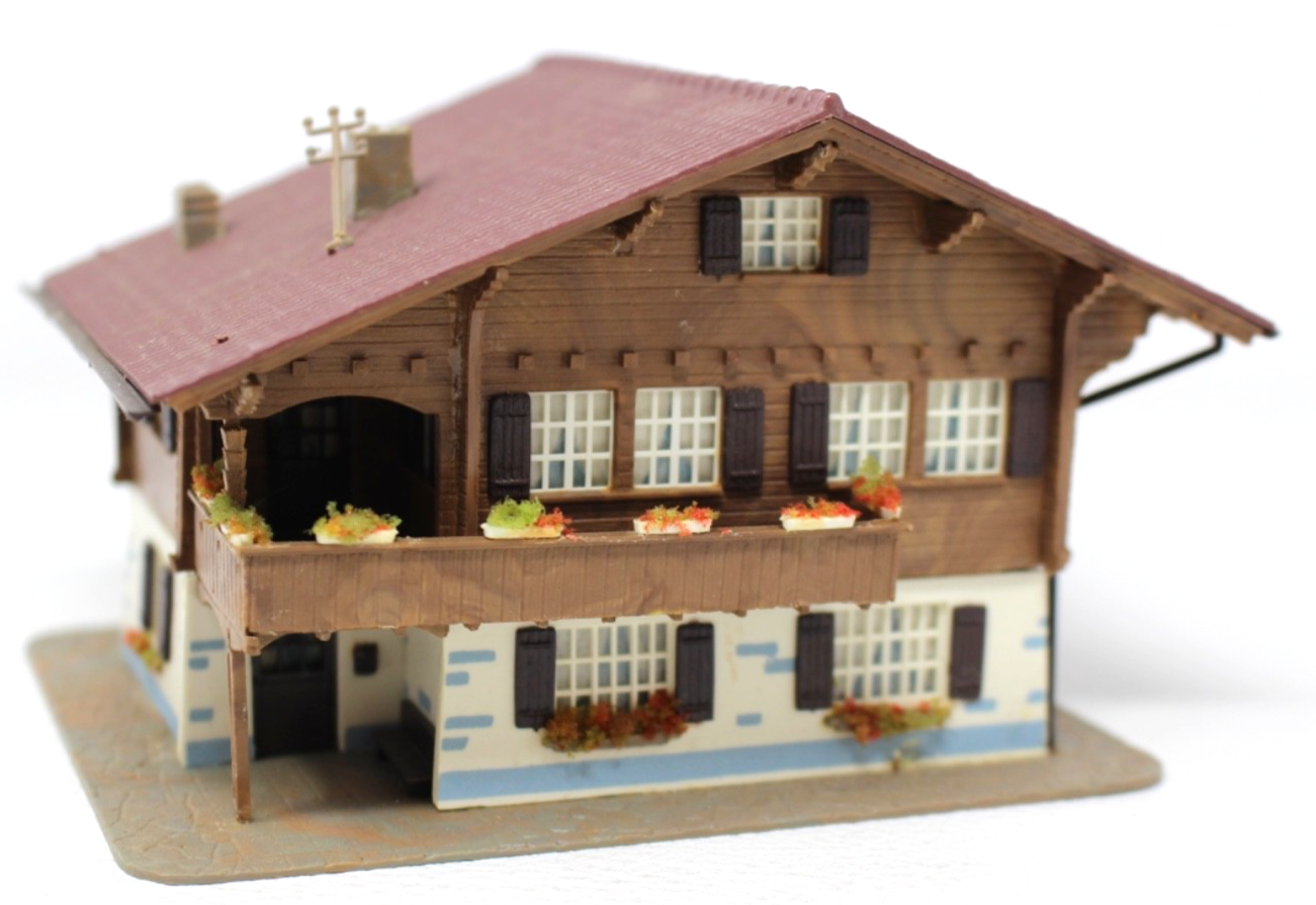 Kibri H0 B-8040 Chalet „Brienz“ Berghaus - ca. 12,9 x 9,9 x 7,8 cm H0 HO 1:87