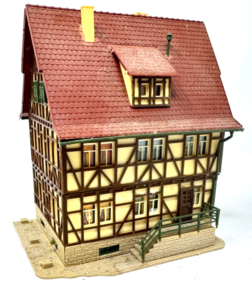 Vollmer H0 20354 Fachwerkhaus Altstadthaus 11,5 x 10 x 13,7 cm H0 HO 1:87