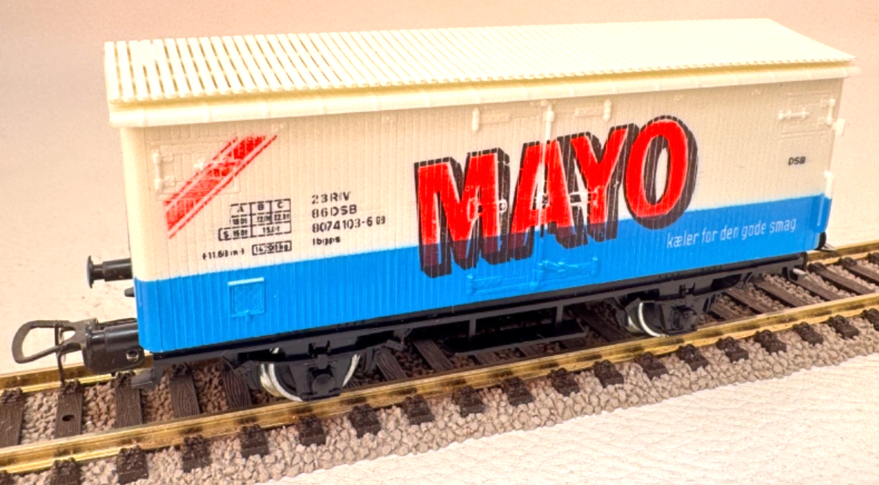 Piko H0 5/6446/016 gedeckter Güterwagen "Mayo" Spitzdach DSB 8074103-6 HO 1:87