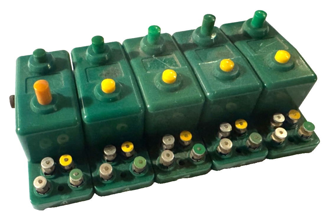 5 Stück Trix 56 6595 00 Schalter Impulsschalter Doppelfunktionsschalter Grün