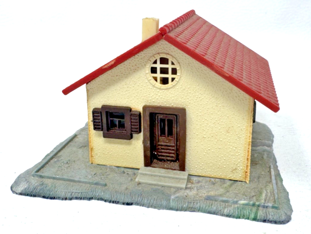 Vau-Pe H0 Bahnwärterhäuschen Wohnhaus Kunststoff - 8,1  x 7 x 4,8 cm H0 HO 1:87