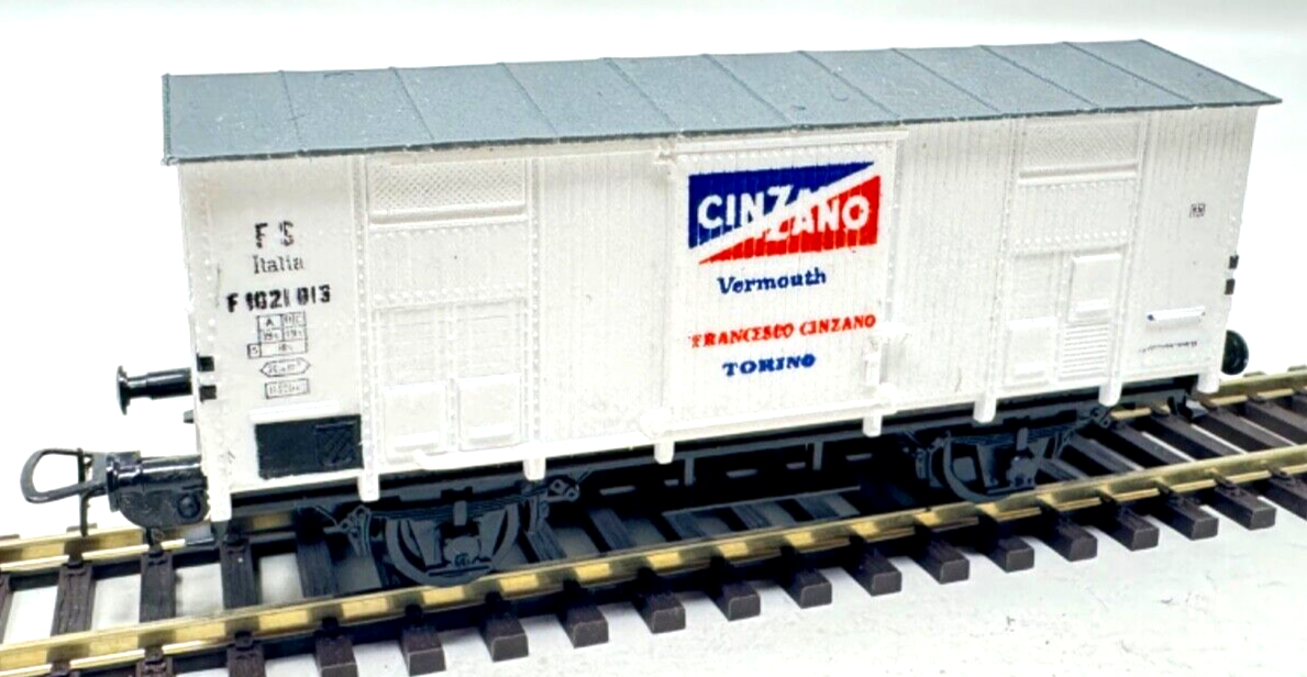Piko Gedeckter Güterwagen "Cinzano"  FS Italia F 1021 013 - H0 HO 1:87