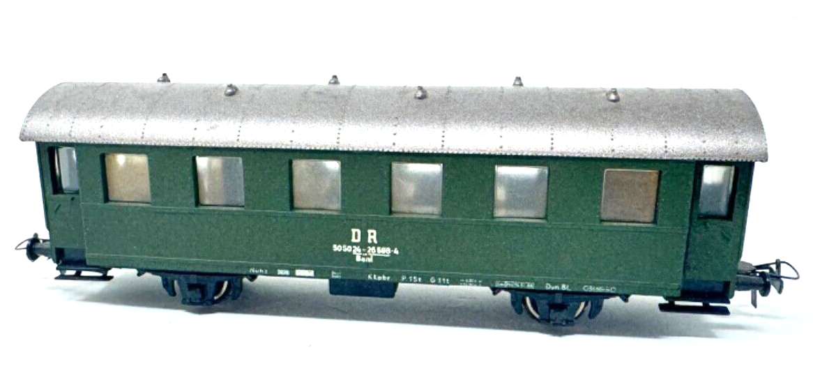 Piko H0 Personenwagen 505024 - 26588-4 - Baai - DR - grün H0 HO