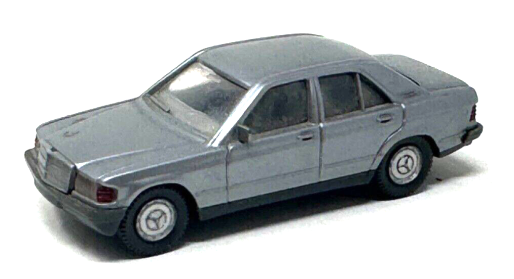 Wiking 1:87  Mercedes 190 E -  silber - Berlin - W - H0 HO