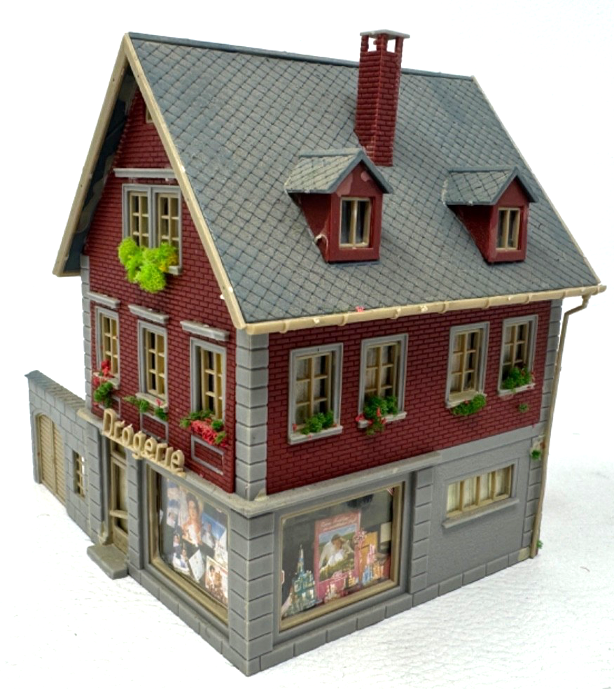 Faller H0 B-257 Haus mit Drogerie aus Anlagenrückbau  H0 HO 1:87
