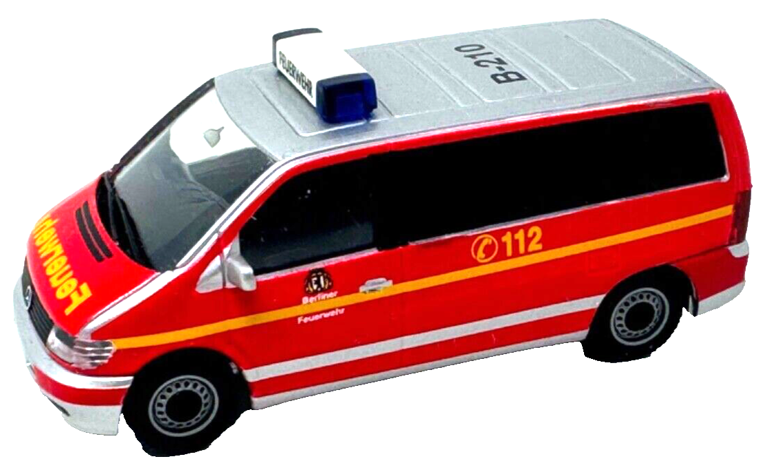 herpa 046251 Mercedes-benz VITO Bus "Feuerwehr Berlin" Blaulicht 1:87 HO H0 herpa 046251 Mercedes-benz VITO Bus "Feuerwehr Berlin" Blaulicht 1:87 HO H0