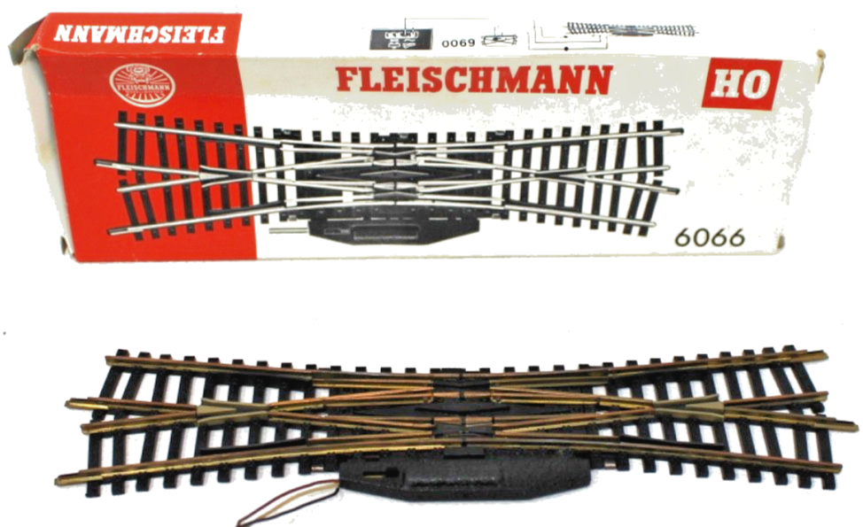 Fleischmann H0 Modell-Gleis 6066 - Elektrische Keuzungsweiche - in OVP