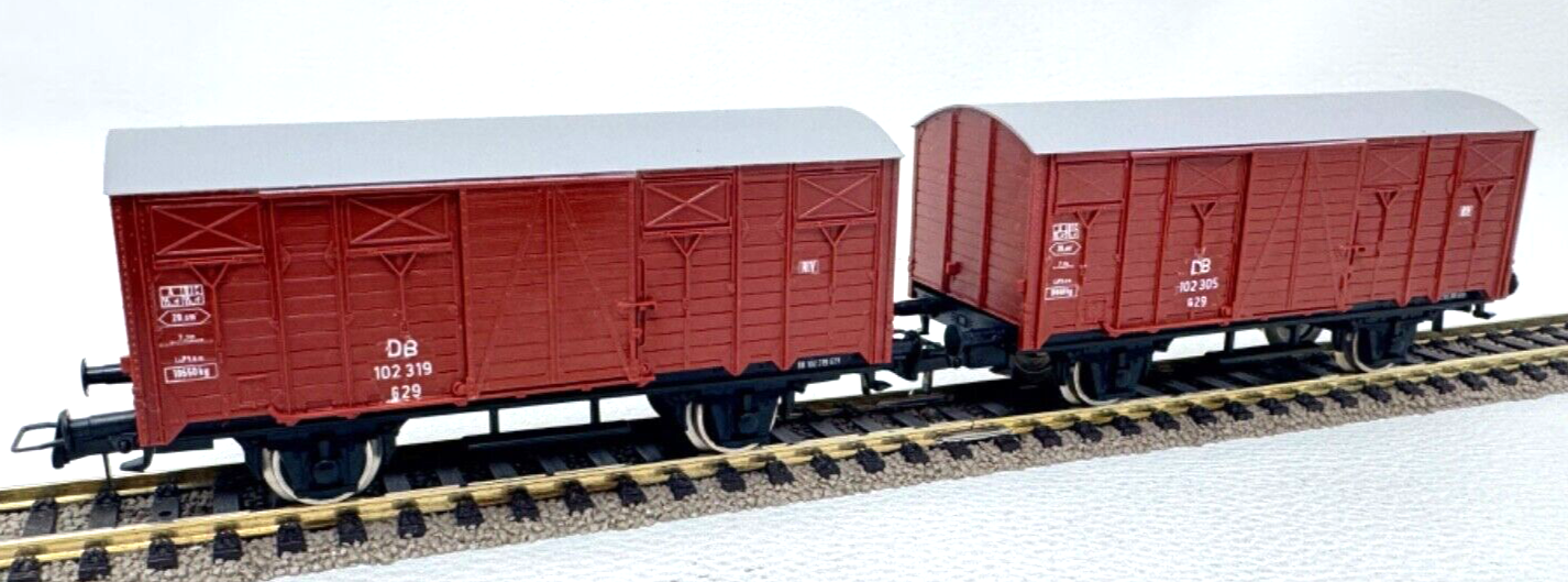 2x Piko H0 Gedeckter Güterwagen 102 319 + 102 305 - G29 DB - braun - 1:87 H0 HO