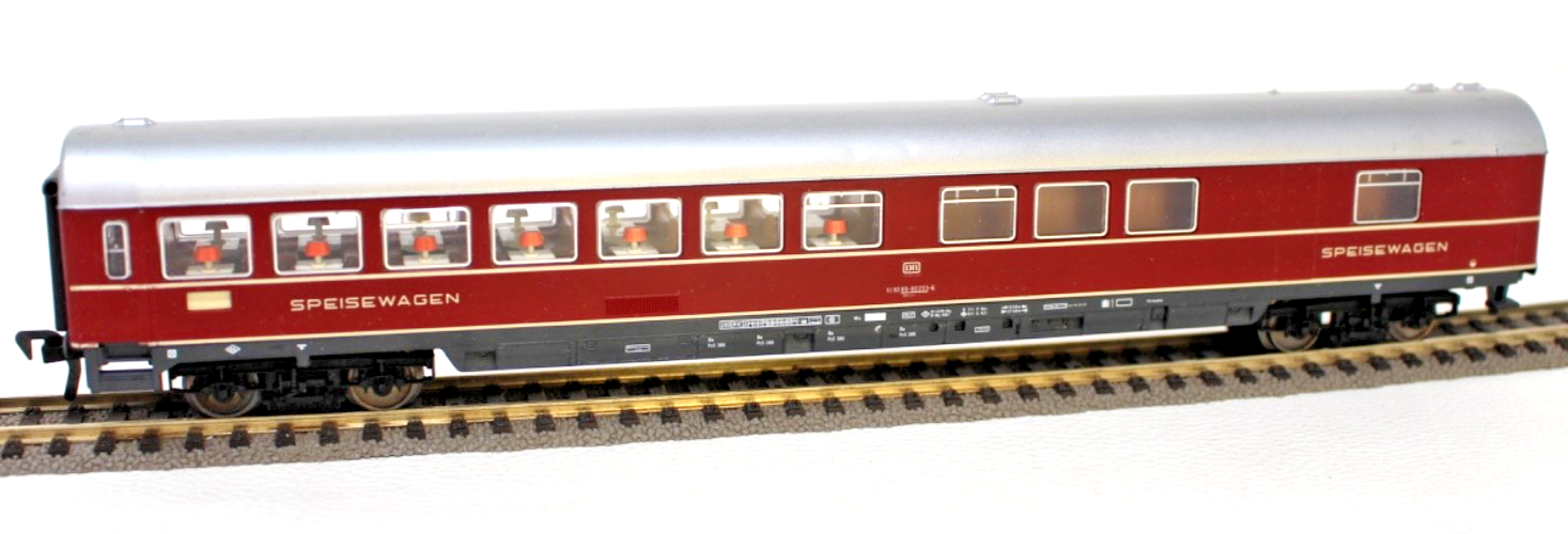 Fleischmann H0 5105 Personenwagen Speisewagen 51 80 88-80 233-6 DB  HO H0 1:87