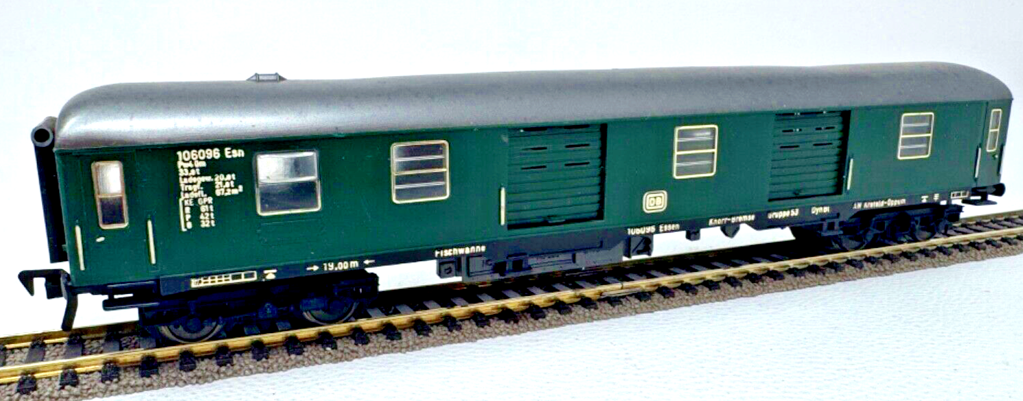 Fleischmann 5100 Gepäckwagen 106096 Esn / Pw4 üm - 1:87 HO H0