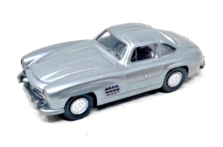 Wiking H0 836 01 18 Mercedes Benz 300 SL Sportwagen in silber - H0 HO 1:87