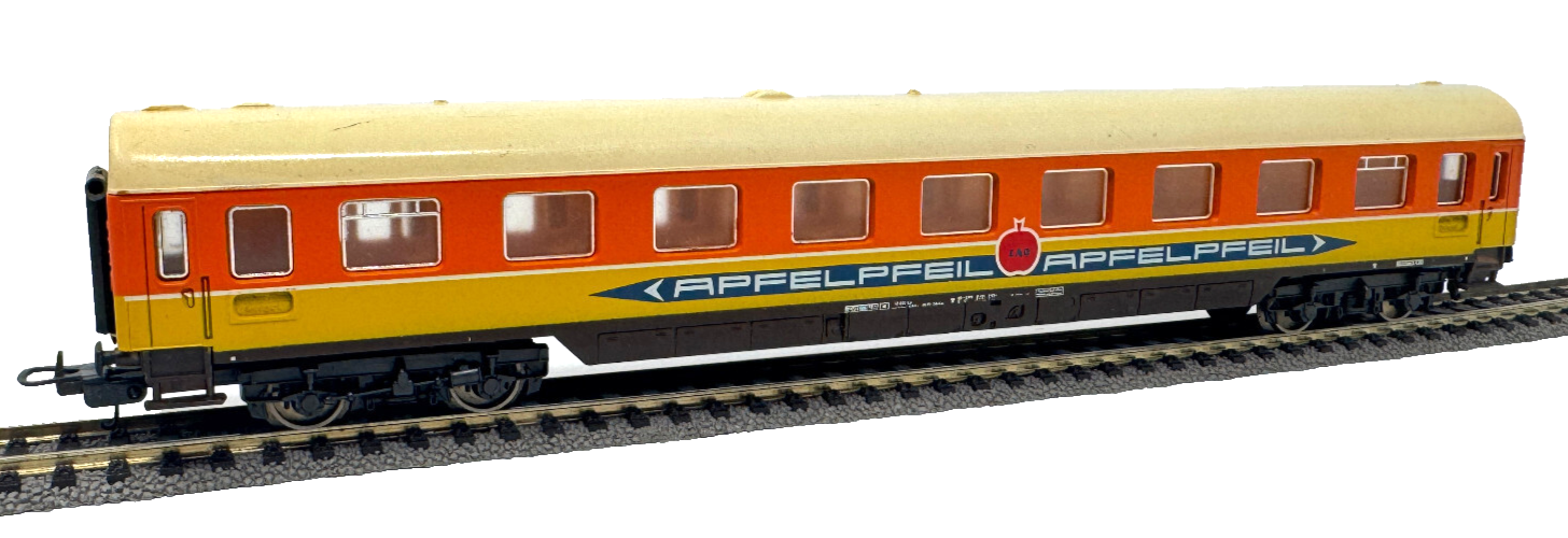 Lima Personenwagen - Abteilwagen - APFELPFEIL - orange/beige - 1:87 HO H0