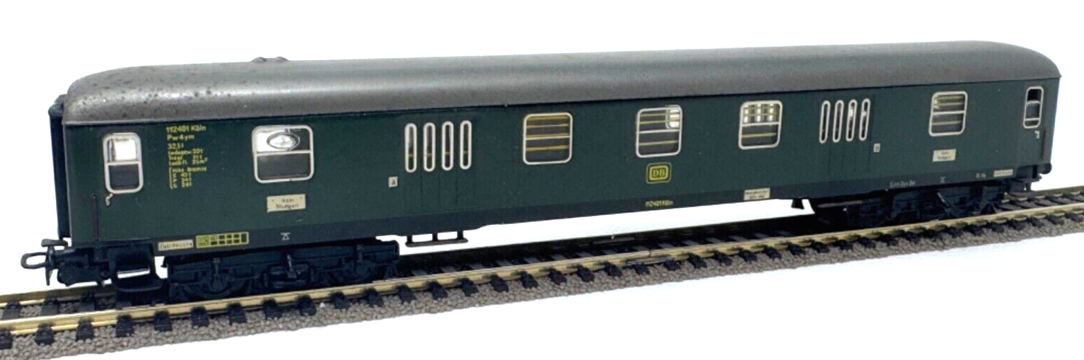 Märklin 4026 Gepäckwagen DB 112401 Köln - DB - HO H0 1:87 Blech