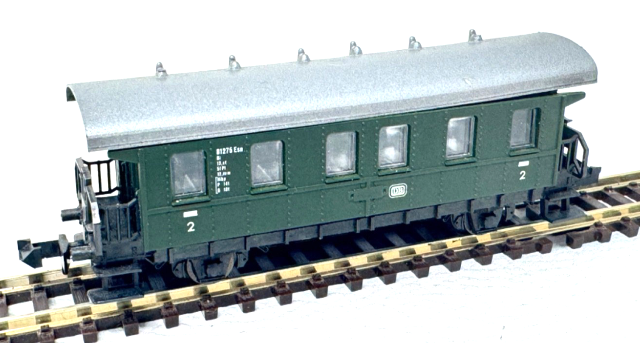 Roco N 24200 Personenwagen 81275 Esn Bi Spantenwagen grün - DB - N - 1:160 Roco N 24200 Personenwagen 81275 Esn Bi Spantenwagen grün - DB - N - 1:160