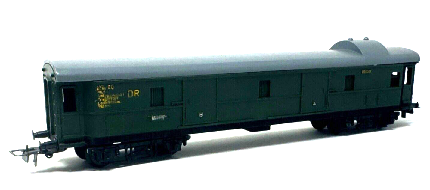 Piko HO Schnellzugpackwagen 4-achsig Pw4ü - DR - 1:87 - H0 HO